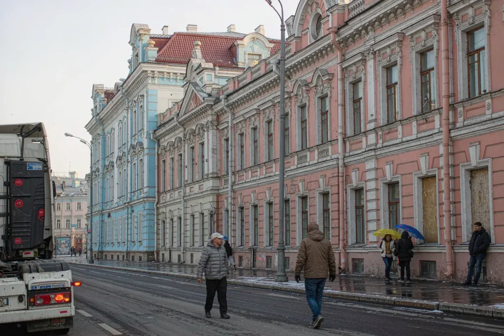 Shipping from China to Samara: delivery truck in a Volga region industrial city - CargoSolid Logistics